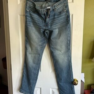 NWT WHBM Slim Mid-Rise Everyday Soft Jeans Amur Original Women’s Size 14 Regular